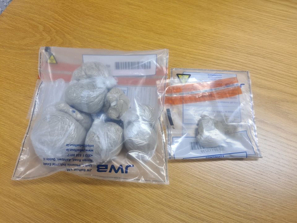 Gardaí seized €62,000 worth of diamorphine during one of the searches