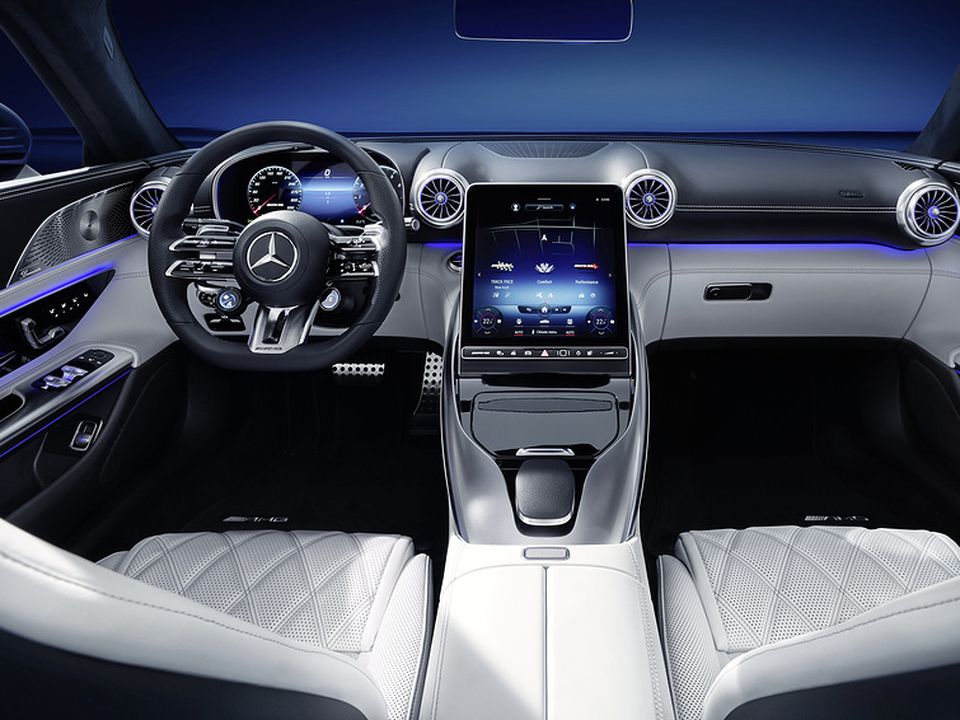 New Mercedes-AMG SL interior